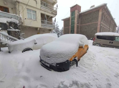 Ardahan&rsquo;da hafta sonu eğitimlerine kar engeli
