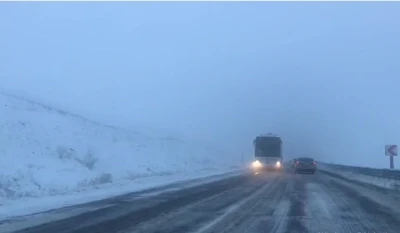 Ardahan&rsquo;da kar yağışı ulaşımı aksattı
