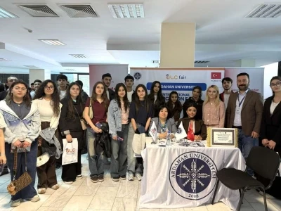 Ardahan &Uuml;niversitesi Azerbaycan&rsquo;daki Uluslararası Eğitim Fuarında tanıtıldı
