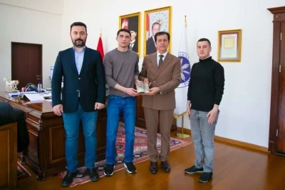 Ardahan &Uuml;niversitesi ile Bak&uuml; Slav &Uuml;niversitesi arasında eğitimde iş birliği ve staj programı
