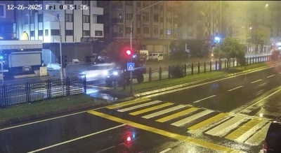 Arka koltuktan direksiyona ge&ccedil;ti, bir gencin &ouml;l&uuml;m&uuml;ne neden oldu
