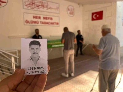 Arkadaşı tarafından tüfekle vurulan 32 yaşındaki adam son yolculuğuna uğurlandı
