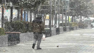 Arnavuk&ouml;y&rsquo;de kar yağışı
