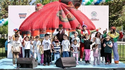 Arnavutk&ouml;y&rsquo;de Anneler G&uuml;n&uuml; coşkusu

