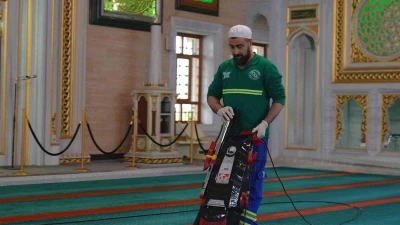 Arnavutk&ouml;y&rsquo;de camiler bayrama hazır
