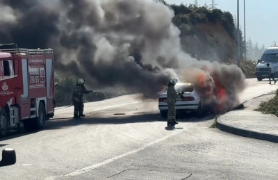 Arnavutköy’de LPG’li otomobil alev alev yandı
