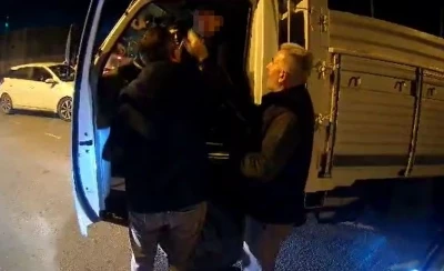 Arnavutköy’de trafikte sinir krizi: &quot;Canım sıkkın&quot; deyip motosiklet sürücüsüne saldırdı
