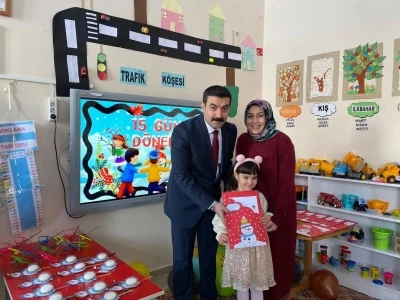 Arpa&ccedil;ay&rsquo;da &ouml;ğrencilerin karne heyecanı
