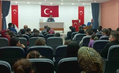 Arpalı&rsquo;da sporun eğitimdeki yeri anlatıldı

