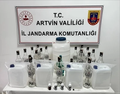Artvin&rsquo;de ka&ccedil;ak&ccedil;ılıkla m&uuml;cadelede 11 ş&uuml;pheli yakalandı
