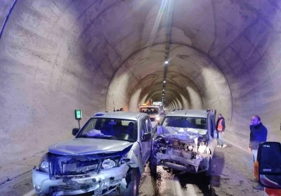 Artvin&rsquo;de t&uuml;nelde kaza: 7 yaralı
