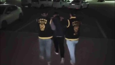 Asans&ouml;re idrarını yapıp kuş &ccedil;alan ş&uuml;pheli lise &ouml;ğrencisi &ccedil;ıktı
