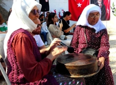 Asırlık gelenek, kadınların ellerinde yeniden hayat buluyor
