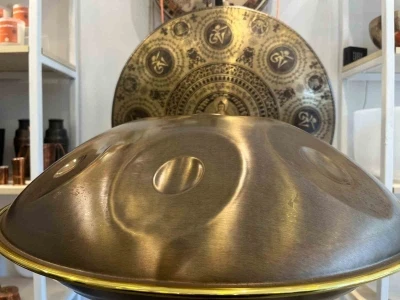 Asırlık sesle şifa geleneği modern enstr&uuml;manlarla yaşatılıyor
