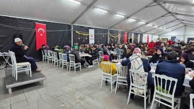 Asırlık vakıf geleneği y&uuml;zlerce vatandaşı aynı sofrada buluşturdu
