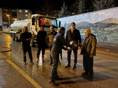Aşkale bayrama hazırlanıyor: İl&ccedil;ede kapsamlı temizlik seferberliği
