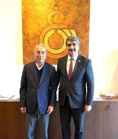 Aşkale Belediye Başkanı Polat&rsquo;tan Polat Holding Y&ouml;netim Kurulu Başkanı Adnan Polat&rsquo;a nezaket ziyareti
