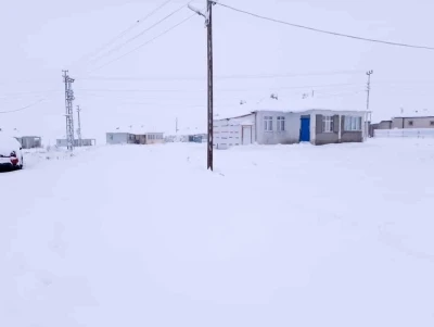 Aşkale beyaza büründü
