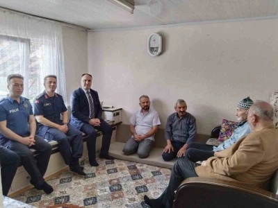 Aslanapa&rsquo;da şehit aileleri ve gazilere bayram ziyareti

