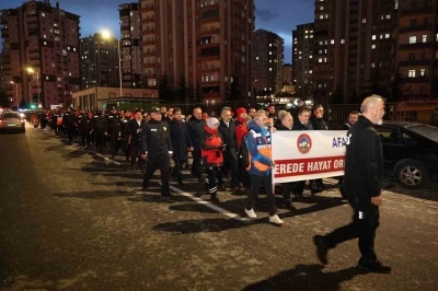 &rsquo;Asrın felaketi&rsquo;nin 3. yılında Kayseri&rsquo;de sessiz y&uuml;r&uuml;y&uuml;ş
