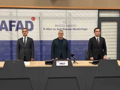 Asrın felaketinde hayatını kaybedenler d&uuml;zenlenen programla anıldı
