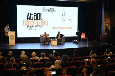 Ataol Behramoğlu Manisalılarla buluştu
