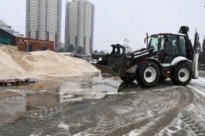 Ataşehir&rsquo;in "Beyaz Tim"i karla m&uuml;cadele i&ccedil;in g&ouml;rev başında
