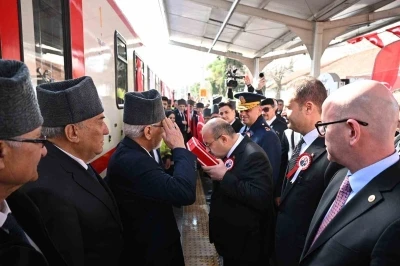 Atat&uuml;rk&rsquo;&uuml;n Balıkesir&rsquo;e gelişinin 103. yılı kutlandı
