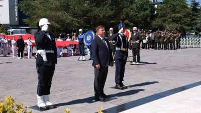 Atat&uuml;rk&rsquo;&uuml;n Erzincan&rsquo;a gelişinin 107&rsquo;nci yılı dolayısıyla t&ouml;ren d&uuml;zenlendi
