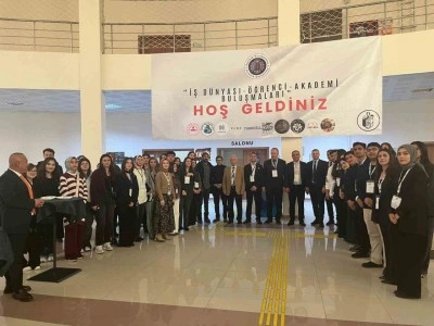 Atat&uuml;rk &Uuml;niversitesi&rsquo;nde "Ticari Bankacılık" paneli d&uuml;zenlendi