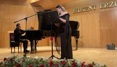 Atat&uuml;rk &Uuml;niversitesi &ouml;ğrencilerinden muhteşem şan konseri
