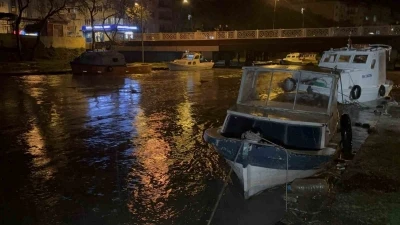 Atikhisar Barajı y&uuml;zde 100&rsquo;e ulaştı, Sarı&ccedil;ay taştı
