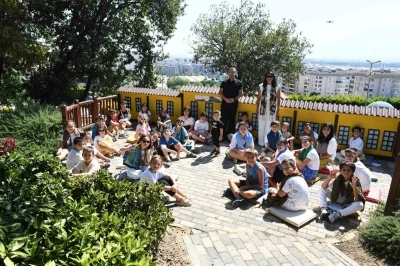 Atölyelerinde eğitim alan öğrenciler yeteneklerini sergiledi
