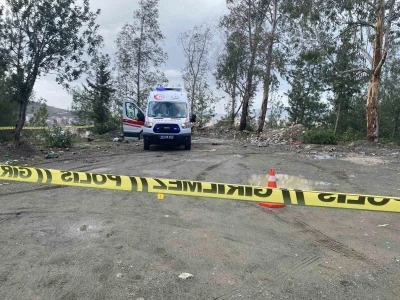 Av t&uuml;feğiyle eski eşini &ouml;ld&uuml;r&uuml;p, intihar etti
