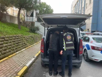 Avcılar&rsquo;da trafik kullarını ihlal eden s&uuml;r&uuml;c&uuml;ye 6 bin 457 TL ceza
