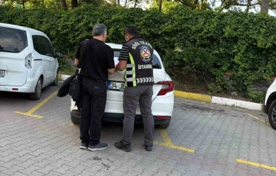 Avcılar&rsquo;da trafikte yol verme kavgasında iki s&uuml;r&uuml;c&uuml;ye 361 bin lira ceza
