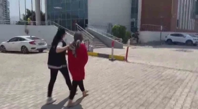 AVM’de 5 farklı mağazadan kıyafet ve ayakkabı çaldı
