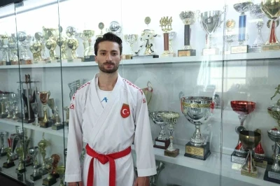 Avrupa şampiyonu milli karateci Özer’in hedefi dünya şampiyonluğu
