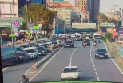 Avukat Serdar &Ouml;ktem uzun namlulu silahlı saldırıda &ouml;ld&uuml;r&uuml;lm&uuml;şt&uuml;, cinayet anının g&ouml;r&uuml;nt&uuml;s&uuml; ortaya &ccedil;ıktı
