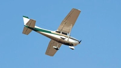 Avustralya'da k&uuml;&ccedil;&uuml;k u&ccedil;ak yere &ccedil;akıldı!