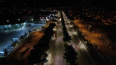 Ay-yıldızlı ışıklar Demirci&rsquo;yi aydınlattı
