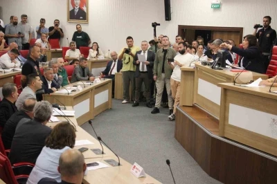 Aydın Büyükşehir Belediye Meclisi 2. defa ertelendi
