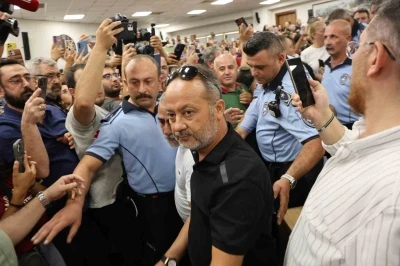 Aydın Büyükşehir Belediye Meclisi’nde gergin anlar
