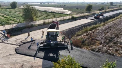 Aydın Büyükşehir Belediyesi 17 ilçede eş zamanlı yatırımlarını sürdürüyor
