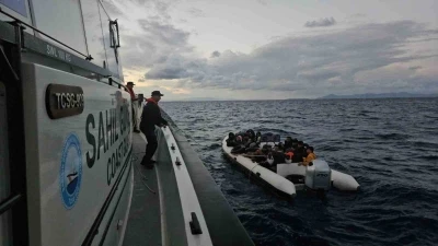 Aydın’da 23 düzensiz göçmen kurtarıldı

