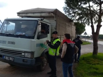 Aydın’da hayvan hastalıklarına karşı yol kontrolleri sürüyor
