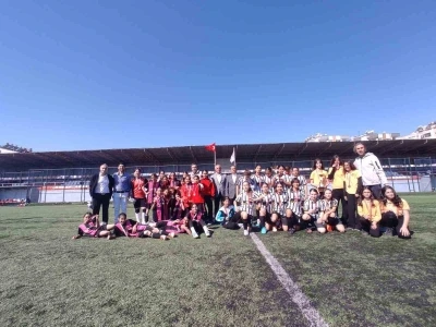 Aydın&rsquo;da K&uuml;&ccedil;&uuml;kler Futbol İl Birinciliği tamamlandı
