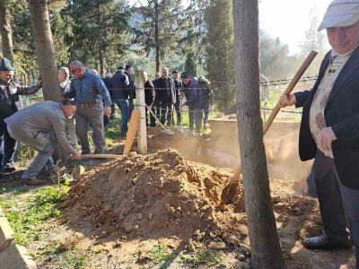 Aydın&rsquo;da minarelerden yarım asır boyunca sesi yankılanan Hafız G&uuml;ng&ouml;r hayatını kaybetti
