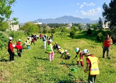 Aydın&rsquo;da &ouml;ğrenciler doğayla buluştu
