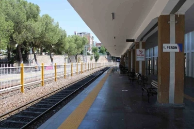 Aydın’da tren seferleri iptal oldu, vatandaşlar kapıdan döndü
